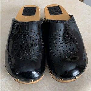 Tory Burch Patent Clogs